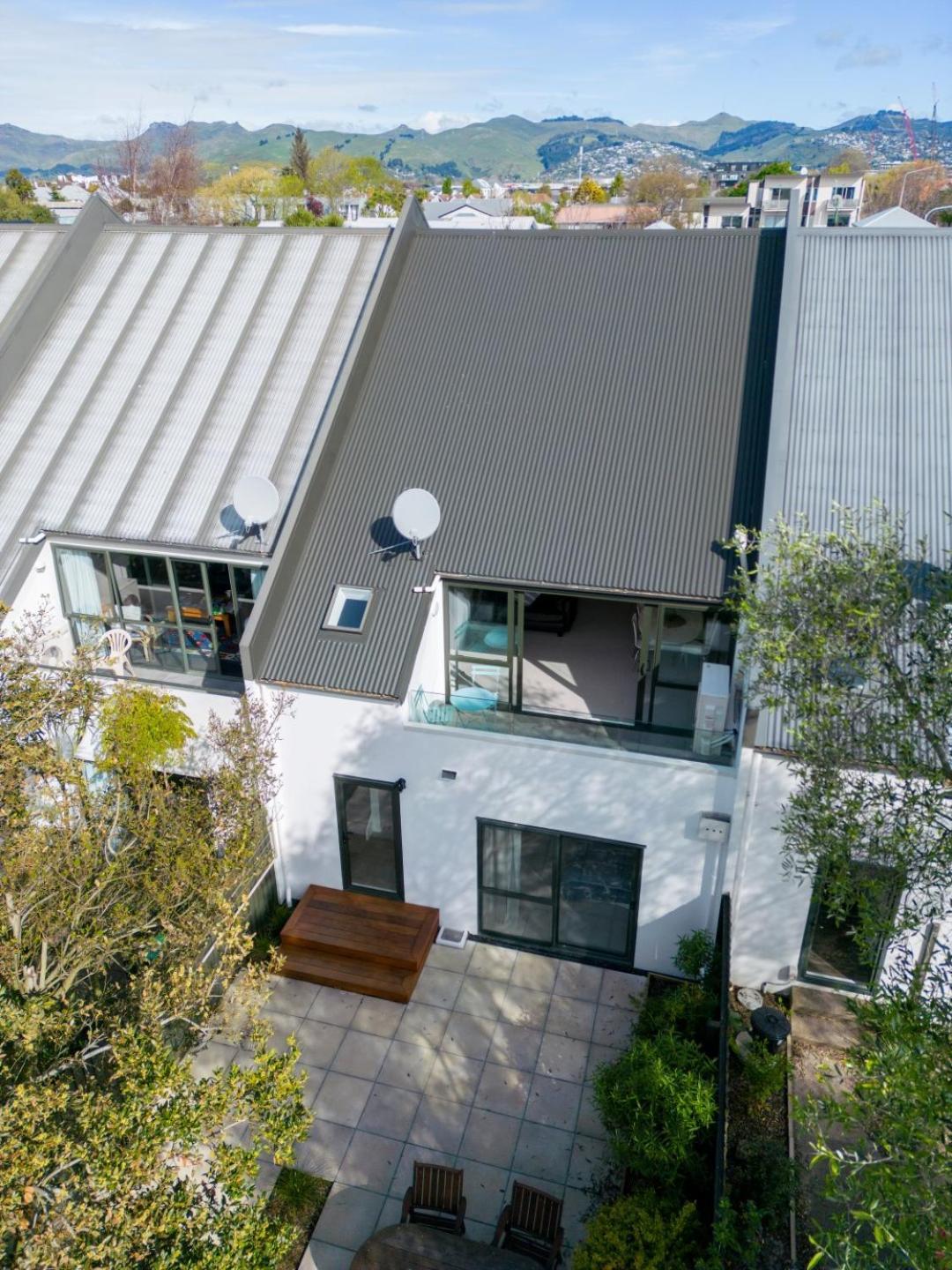 Chester St East - Christchurch Holiday Homes Exterior photo