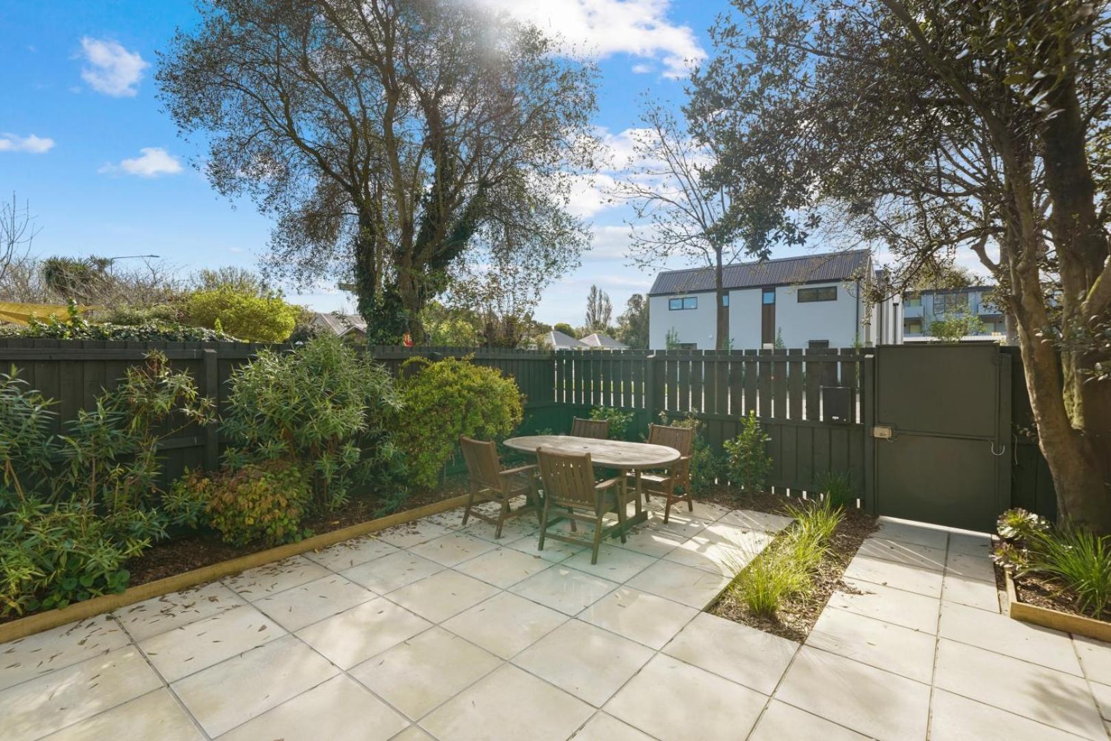 Chester St East - Christchurch Holiday Homes Exterior photo